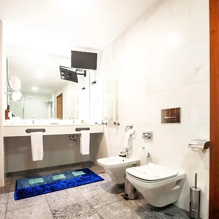 Bio - Quinta Da Serra 5*