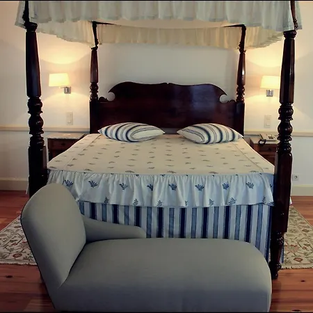 Bio - Quinta Da Serra Hotell