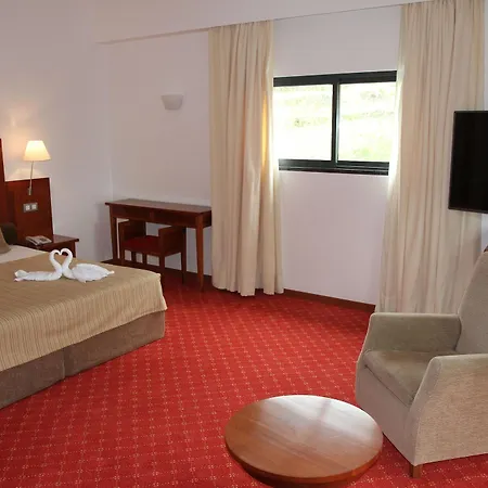 Bio - Quinta Da Serra Hotell 5*