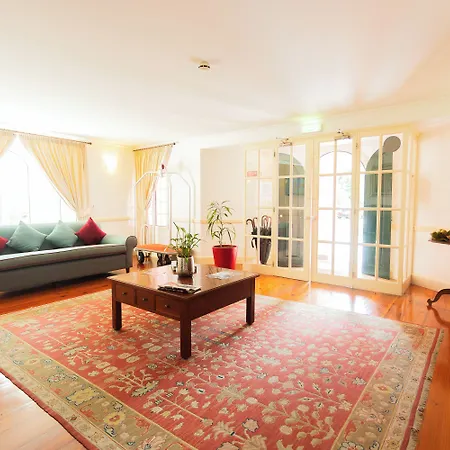 Bio - Quinta Da Serra Hotel