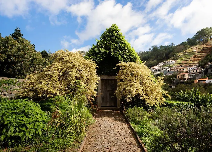 Bio - Quinta Da Serra 5* 卡马拉-德洛布什